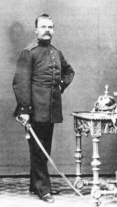 Nietzsche, 20 år, som soldat i den preussiska armén.